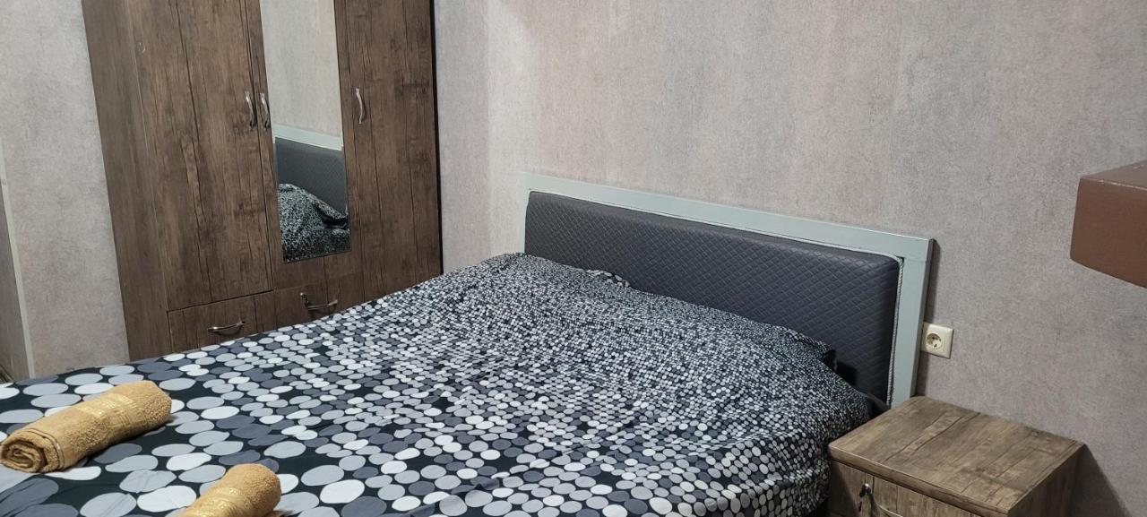 Kiev Hostel Тбілісі Екстер'єр фото