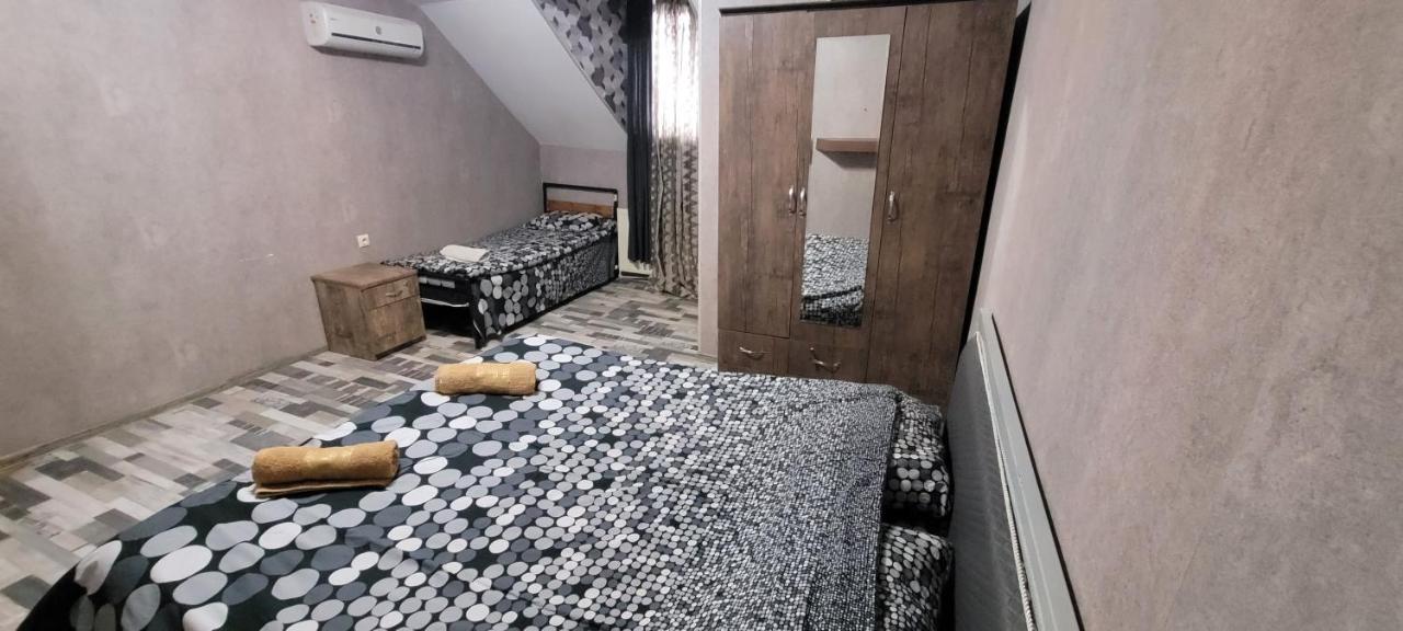 Kiev Hostel Тбілісі Екстер'єр фото