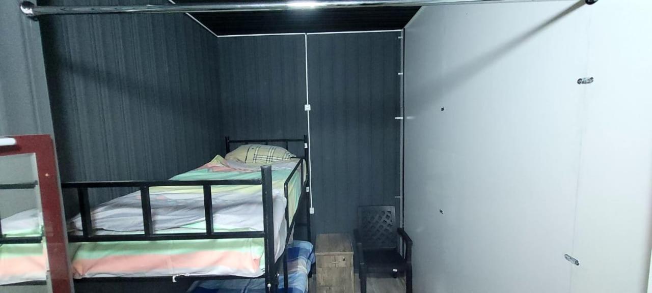 Kiev Hostel Тбілісі Екстер'єр фото