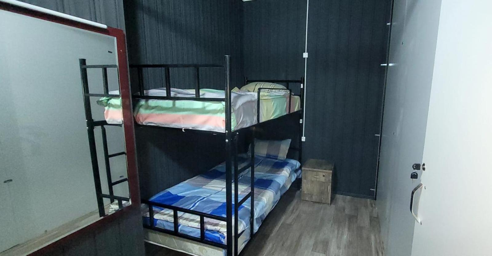 Kiev Hostel Тбілісі Екстер'єр фото
