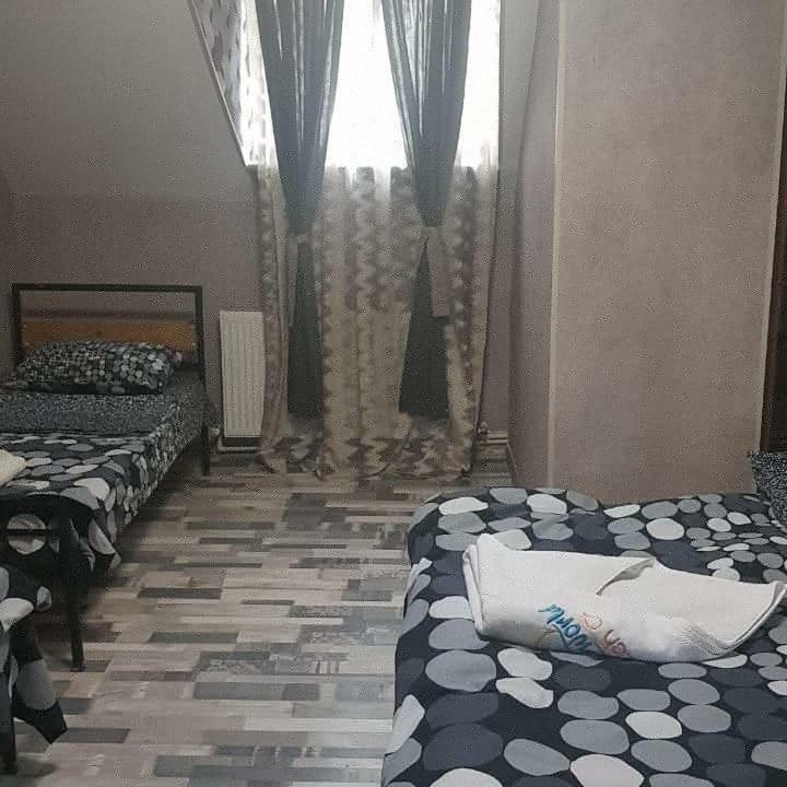 Kiev Hostel Тбілісі Екстер'єр фото