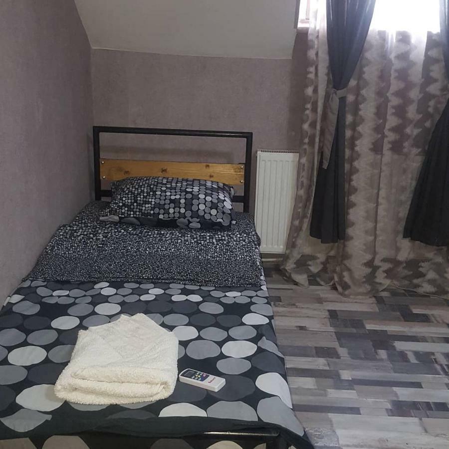 Kiev Hostel Тбілісі Екстер'єр фото