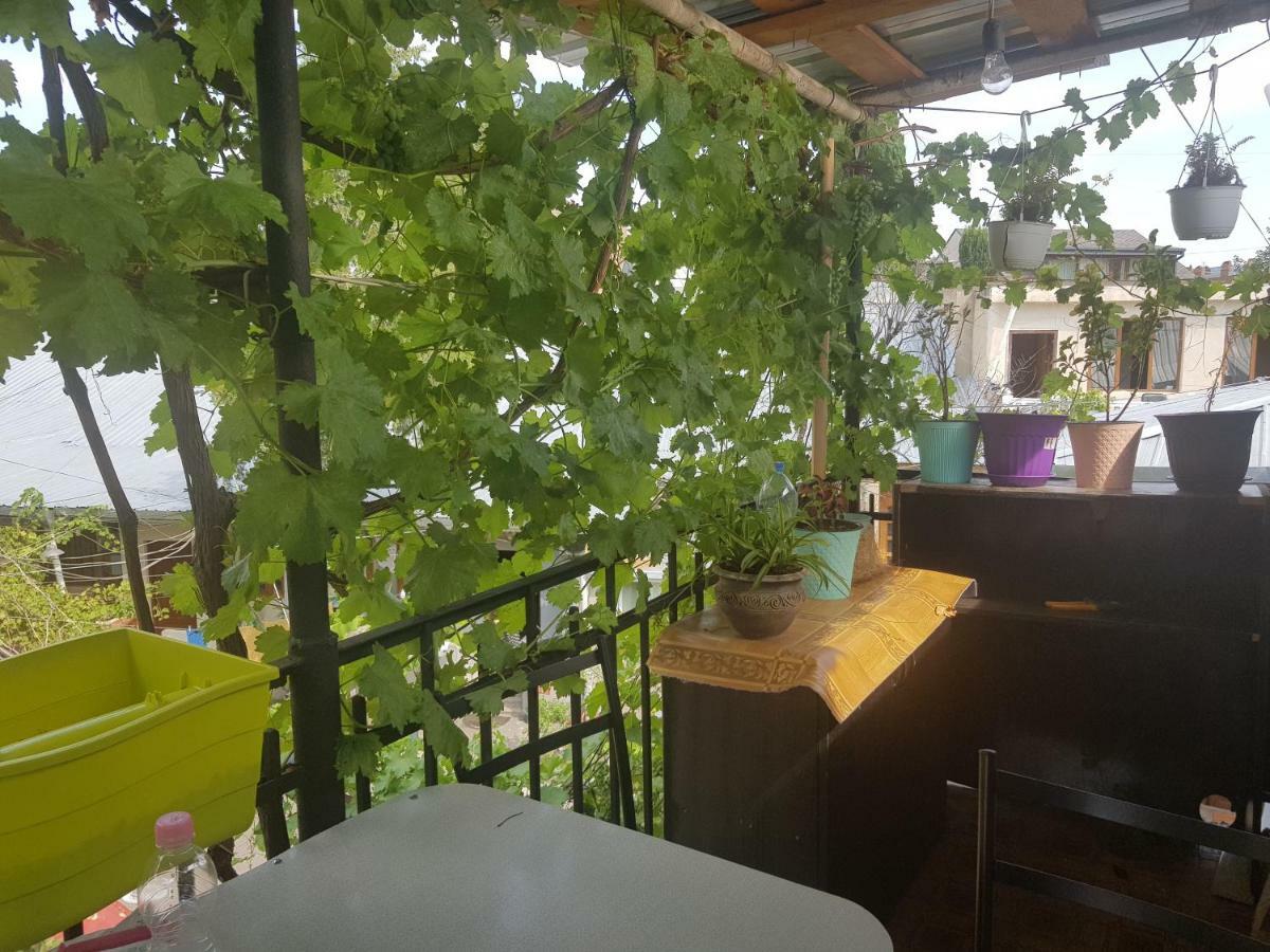 Kiev Hostel Тбілісі Екстер'єр фото